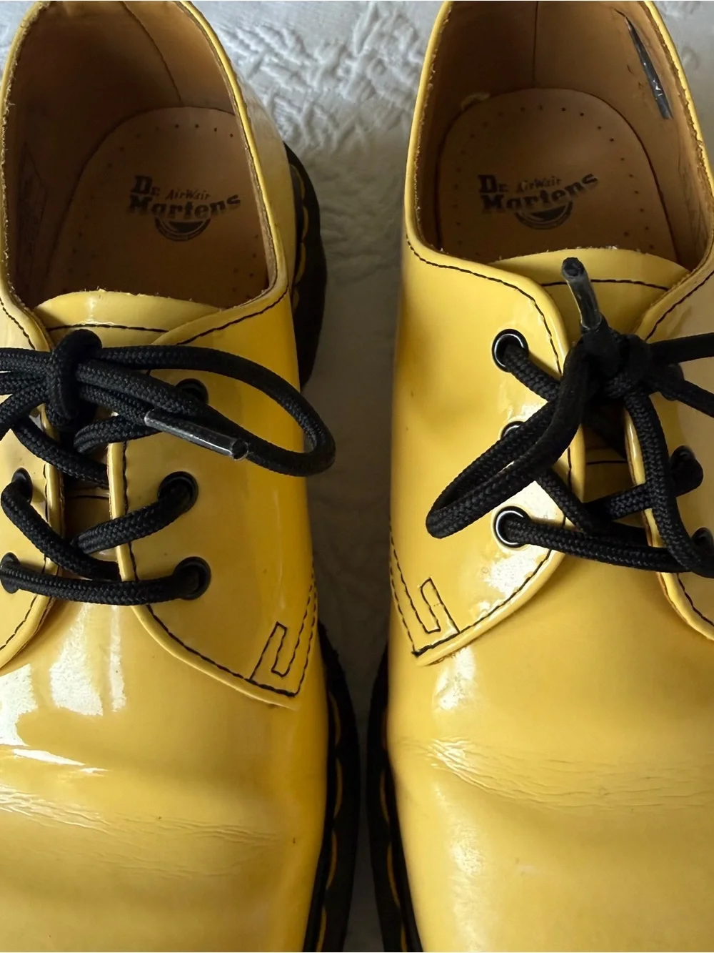Dr. Martens 1461 Yellow Patent Leather Oxford loafer lace up shoe. Size 7